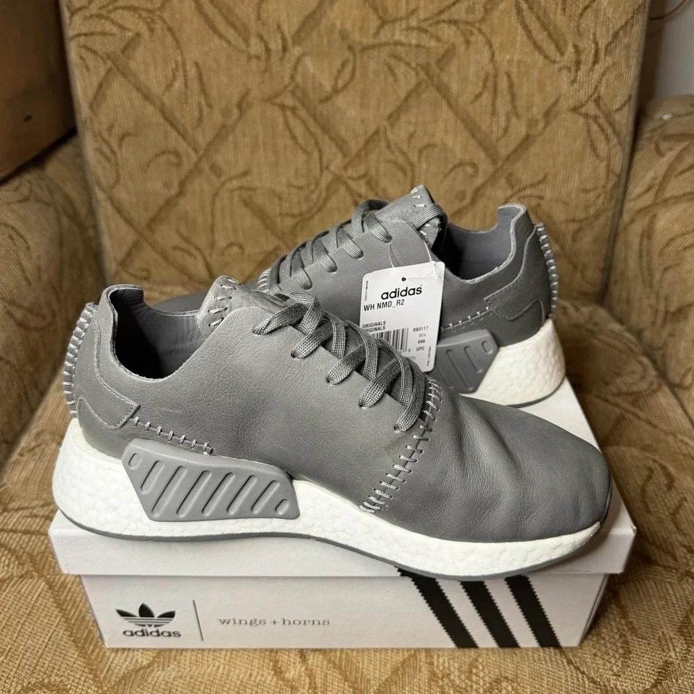 Adidas Men Wings + Horns NMD R2 Gray Leather Sneaker Athletic Shoe Sz 9 BB3117